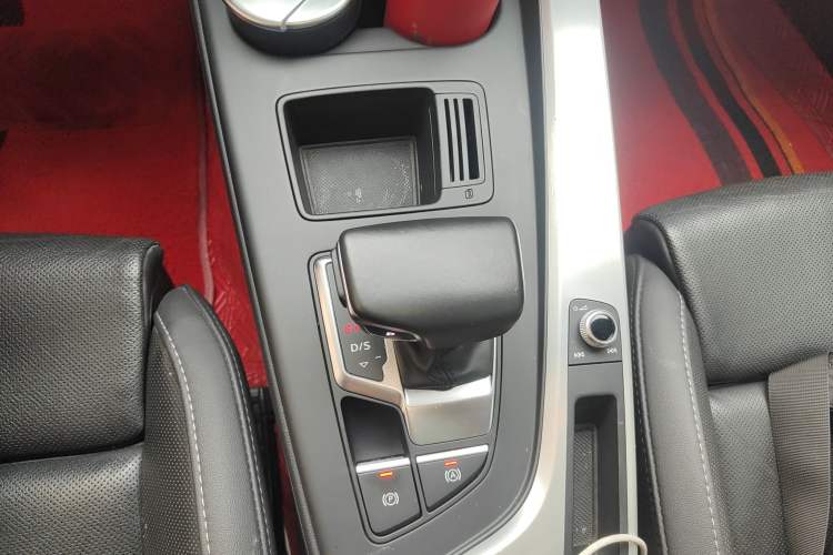 Used Audi A4L 2022 40 TFSI Stylish and Elegant Edition