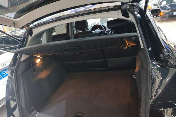 Used Audi Q5 2017 Plus 40 TFSI Technology Model
