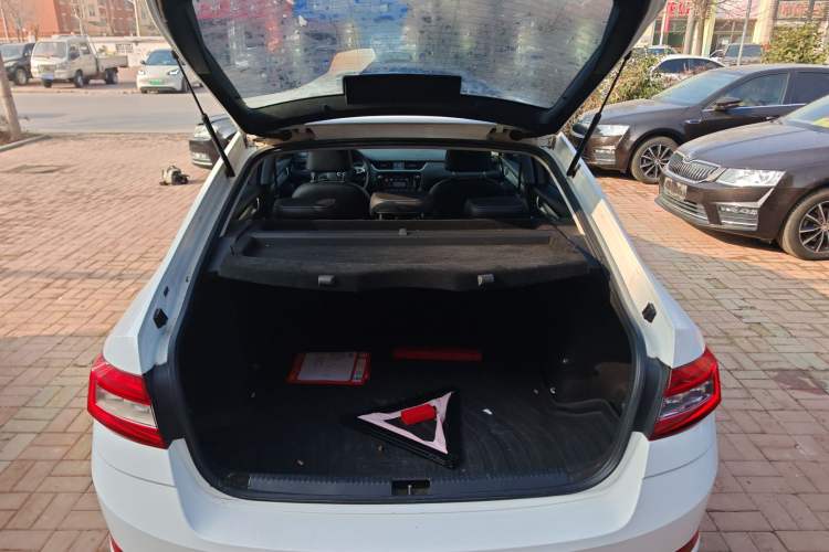 Used Skoda Octavia 2018 TSI230 DSG Luxury Edition