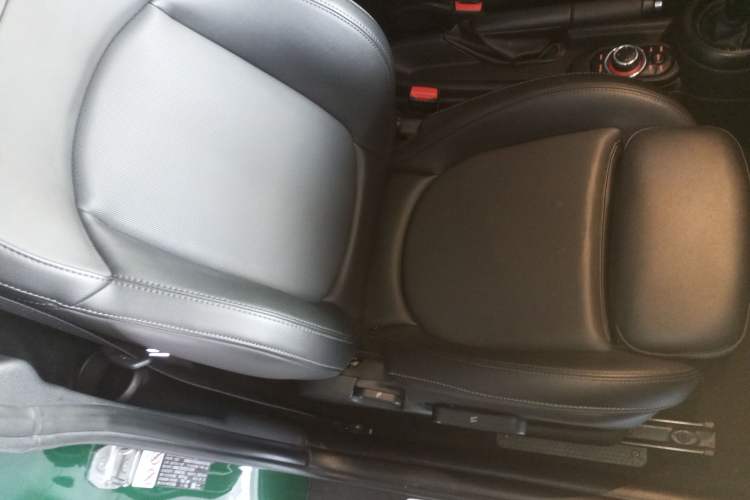 Used  MINI 2022 1.5T COOPER Classic Edition
