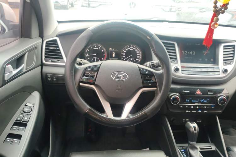 Used Hyundai Tucson 2015 1.6T Dual-Clutch Two-Wheel-Drive Smart Model
