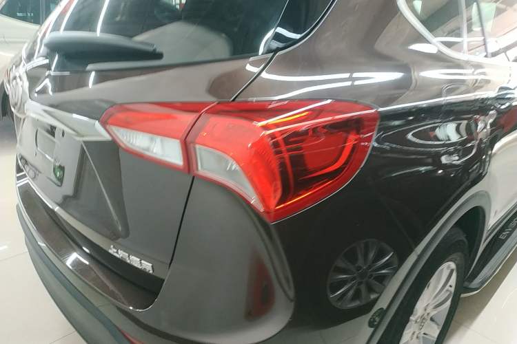 Used Buick Envision 2019 20T Two-Wheel Drive Luxury Version China V Standard
