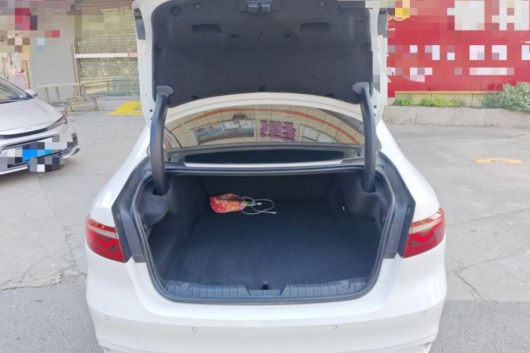 Used Jaguar XFL 2023 XFL 2.0T P200 Two-Wheel-Drive Elite Luxury Edition
