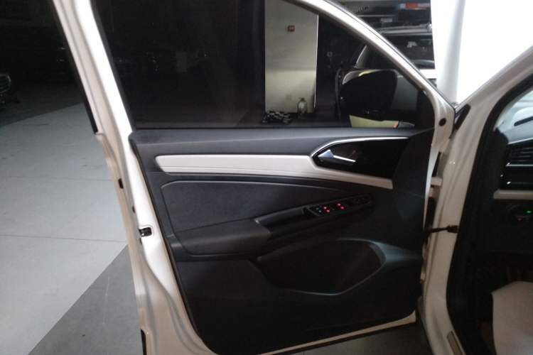 Used Jetta VS5 2023 280TSI Automatic Trend Edition
