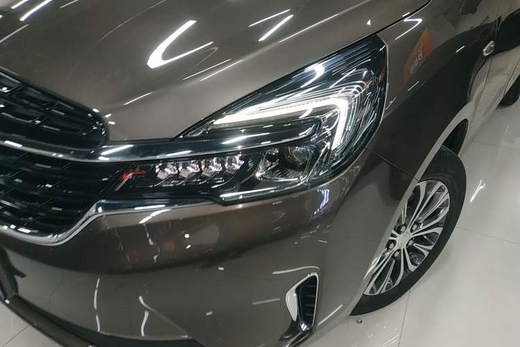 Used Buick GL8 2022 Land Cruiser Executive Class 652T Comfort Model
