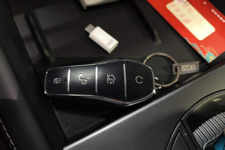 Used BYD Seal 06 New Energy 2025 DM-i Smart Drive 80KM Prestige Model
