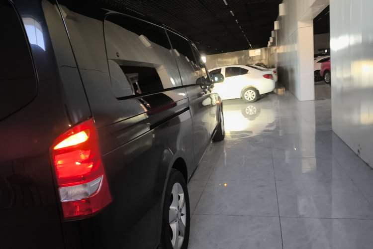 Used Mercedes-Benz Vito 2016 2.0T Business Edition
