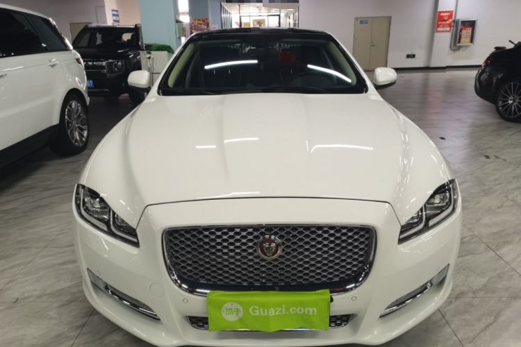 Used Jaguar XJ 2016 XJL 3.0 SC Four-Wheel Drive Panoramic Business Edition
