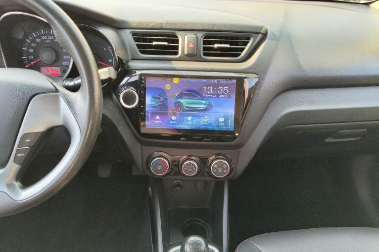 Used Kia K2 2015 Sedan 1.4L MT GLS
