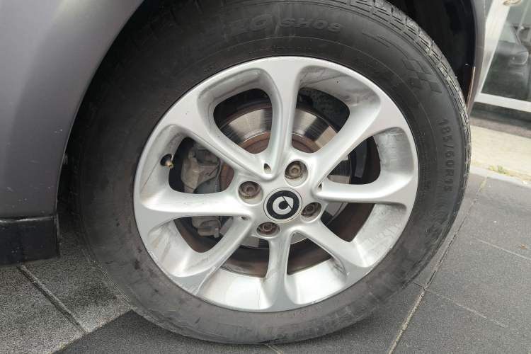 Used smart fortwo 2015 1.0L 52 kW hardtop Dynamic version