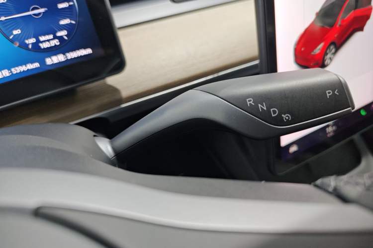 Used Tesla Model Y 2021 Standard Range Rear-Wheel Drive Version
