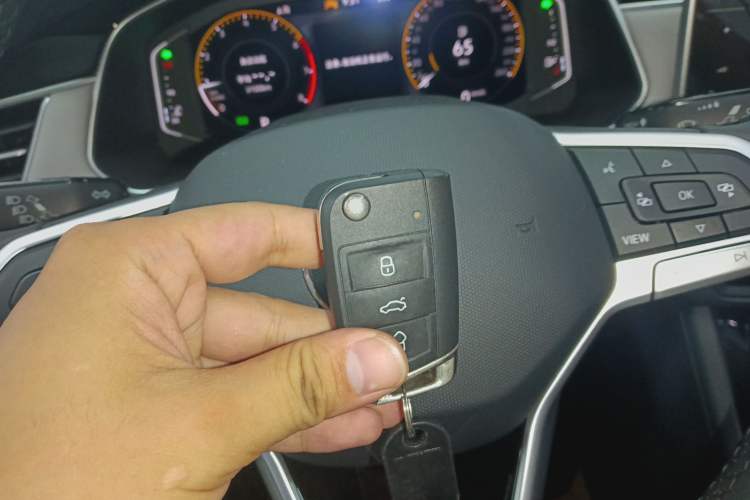 Used Volkswagen Bora 2023 300TSI DSG Prestige Edition
