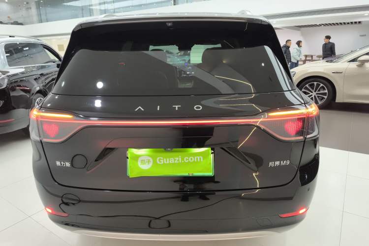 Used Hima AITO M9 2024 Range-Extended Ultra Version 42 kWh 6-Seater Model
