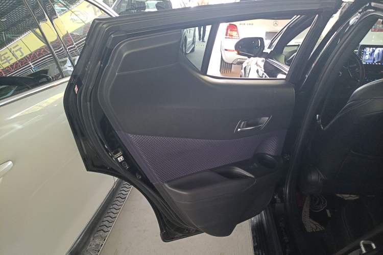 Used Toyota C-HR 2020 2.0L Leading Edition
