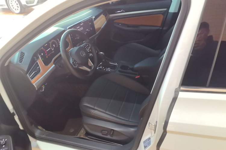 Used Volkswagen Bora 2024 200TSI DSG EnjoyDrive PRO Edition
