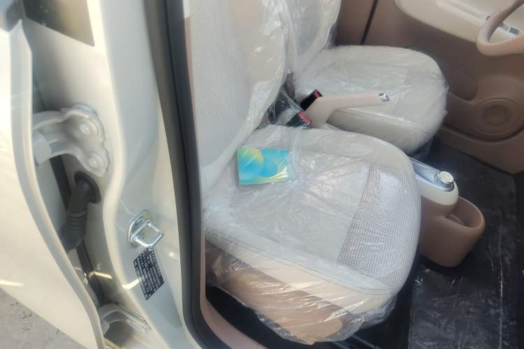 Used Wuling Hongguang MINIEV 2025 Four-Door Version Advanced Edition
