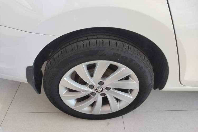 Used Skoda Rapid 2018 1.6L Automatic Comfort Edition