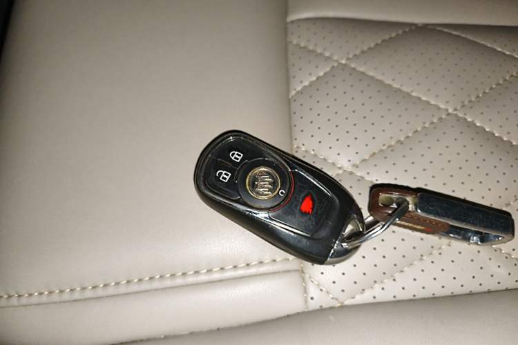 Used Buick GL8 2018 ES 28T Comfort Model China VI Standard