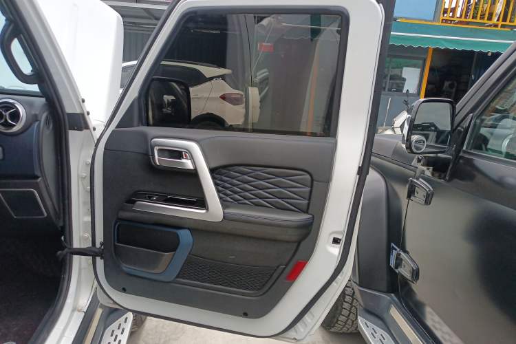 Used Beijing Auto BJ40 2021 2.0D Automatic Four-Wheel Drive Blade Hero Edition Adventurer Type
