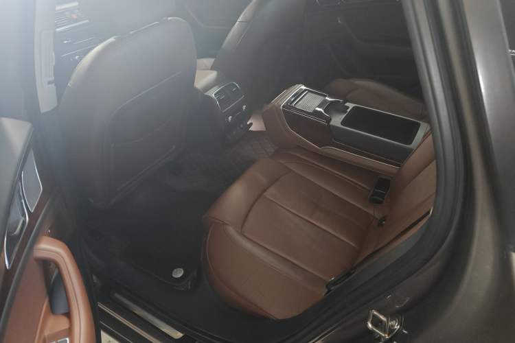 Used Audi A6L 2015 30 FSI Millionth Anniversary Comfort Model
