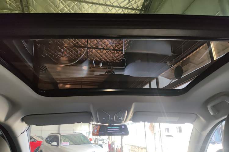 Used Haval H2 2018 Chuanxiang Edition 1.5T Dual-Clutch Two-Wheel Drive Fashion Model China V Standard
