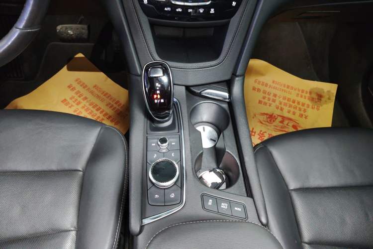 Used Cadillac XT6 2022 2.0T Six-Seater Four-Wheel Drive Luxury Version
