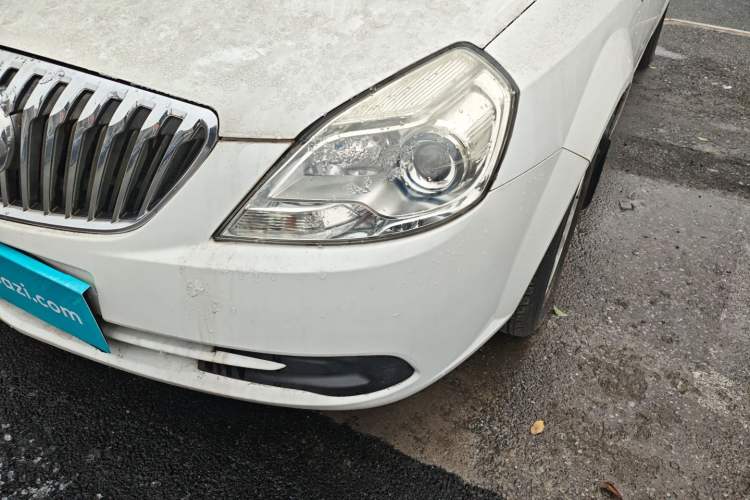 Used Buick Excelle 2015 1.5L Manual Classic Trim
