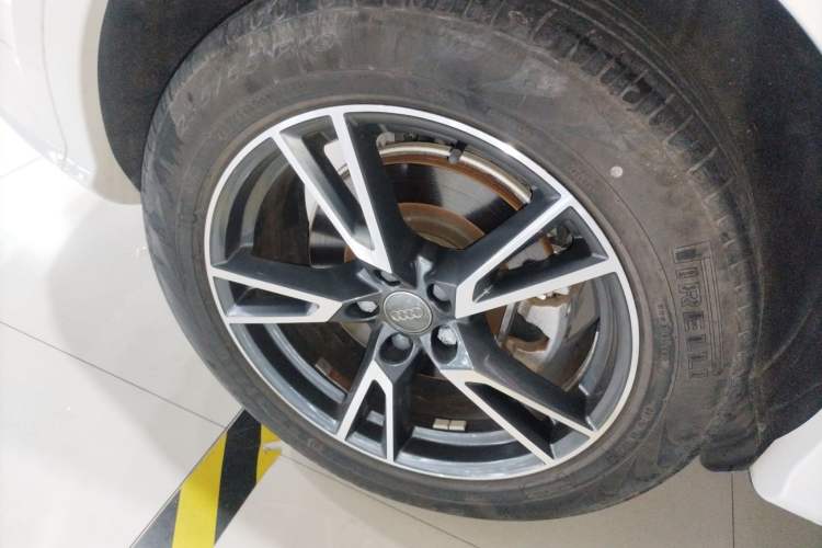 Used Audi Q5L 2020 Updated 40 TFSI Prestige Fashion Edition
