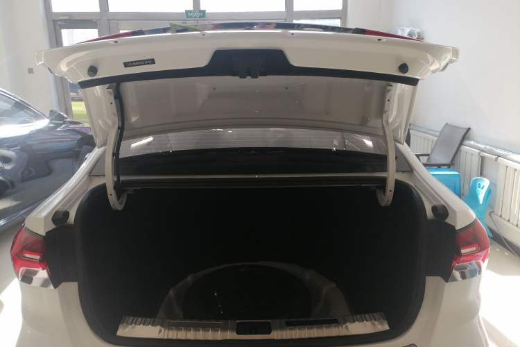 Used Roewe i5 2021 Revised 1.5L CVT Starry Edition