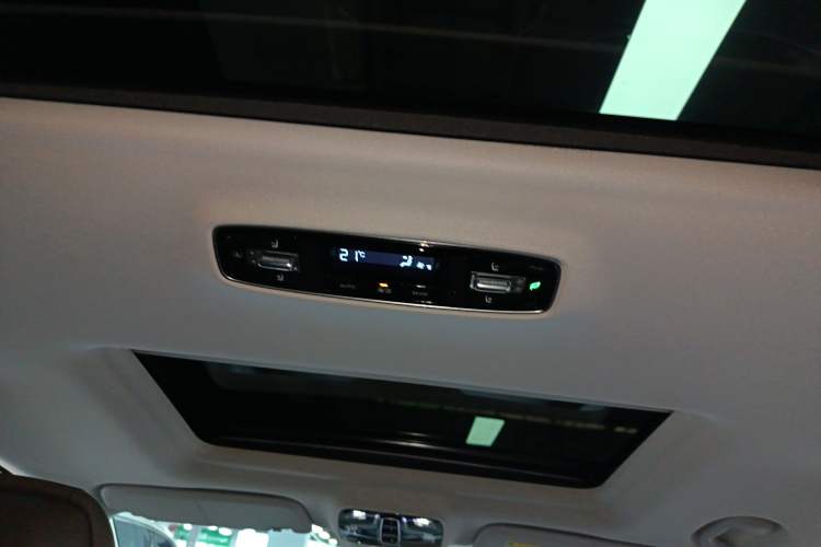 Used Roewe iMAX8 New Energy 2022 First-Class Platinum Edition
