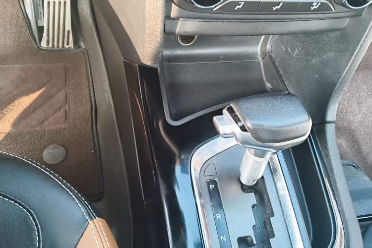 Used Soueast DX7 2018 1.5T Automatic Luxury Model
