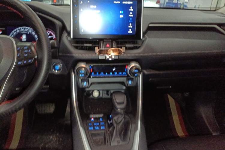 Used Toyota RAV4 2021 2.0L CVT 4x4 Trend Edition
