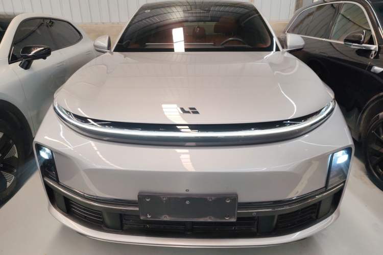 Used Li Auto L7 2023 Pro Model
