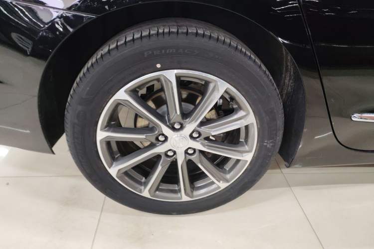 Used Buick LaCrosse 2019 28T Luxury Model
