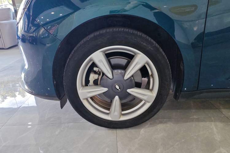 Used ORA Good Cat 2023 401 km Standard Range Comfort Version Lithium Iron Phosphate
