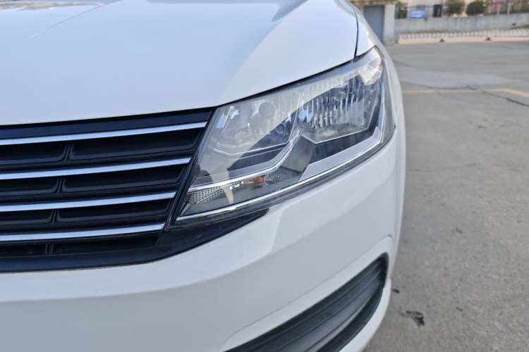 Used Volkswagen Lavida 2018 Classic 1.5L Automatic Fashion Edition China VI Standard
