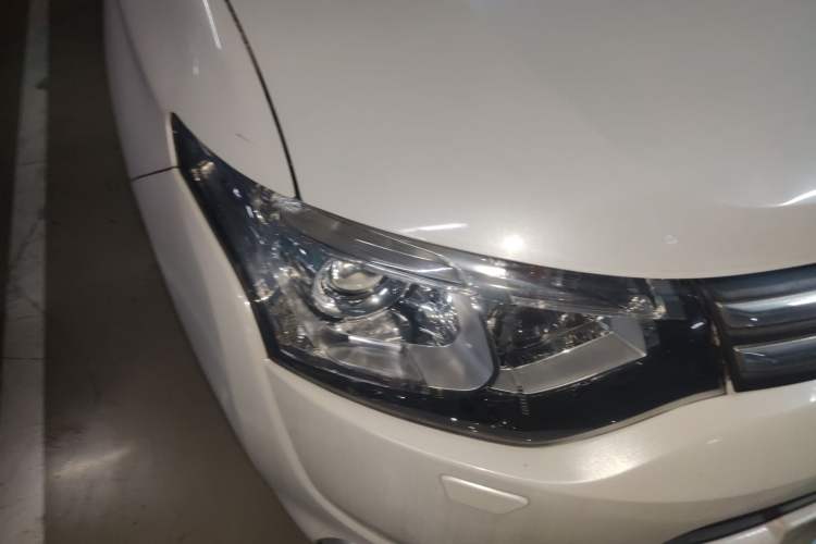 Used Mitsubishi Outlander 2013 2.4L 4x4 Luxury Navigation Edition 5 Seats
