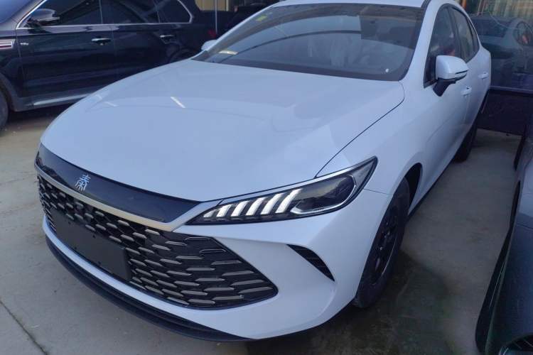 Used BYD Qin PLUS 2025 DM-i Smart Drive 55KM Leading Model