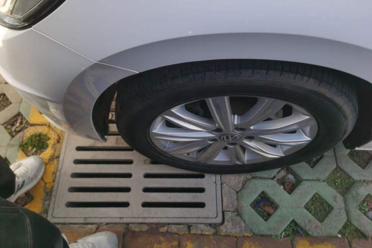 Used Volkswagen Touran 2018 Volkswagen Touran L 280TSI DSG Comfort Edition 7-seater
