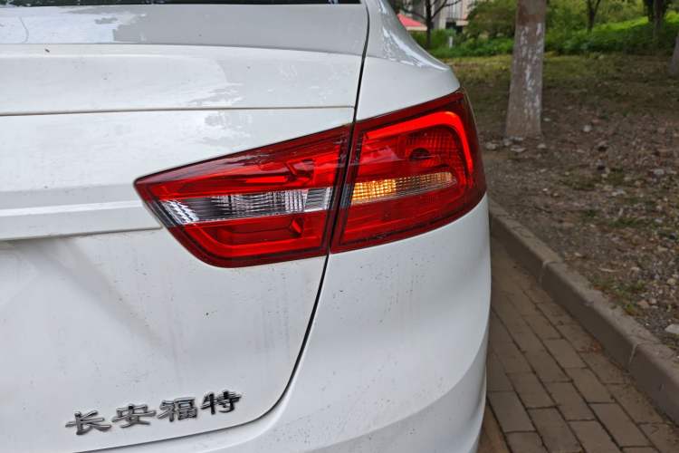 Used Ford Escort 2017 Revised Version 1.5L Automatic Comfort Edition
