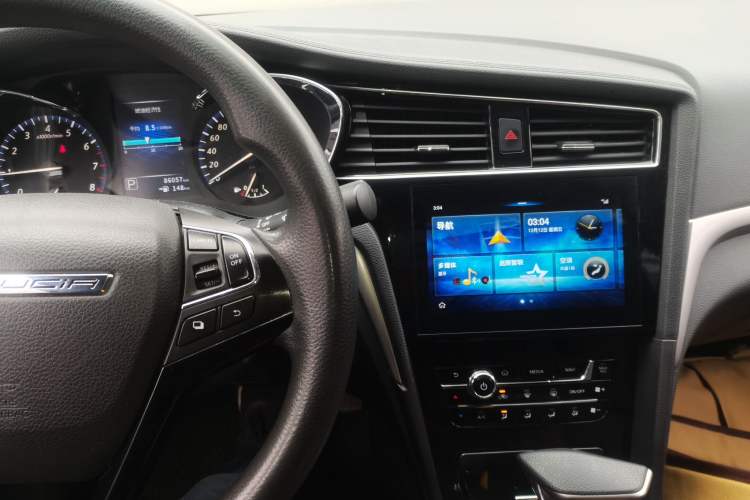 Used Venucia D60 2018 1.6L CVT Smart Connect Elite Edition
