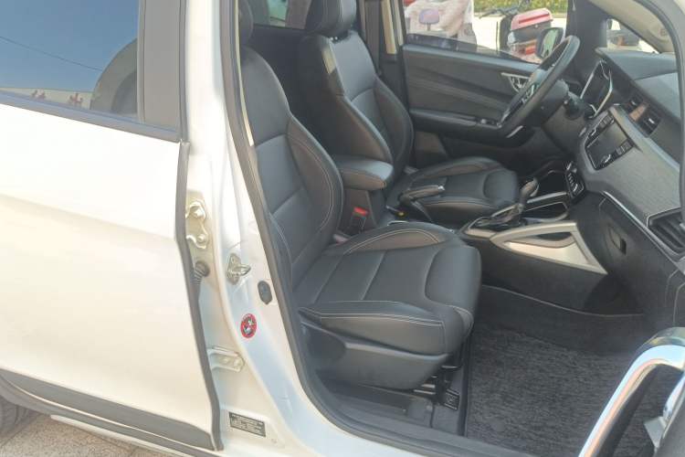 Used Geely Auto Vision X3 2017 1.5L Automatic Prestige Model
