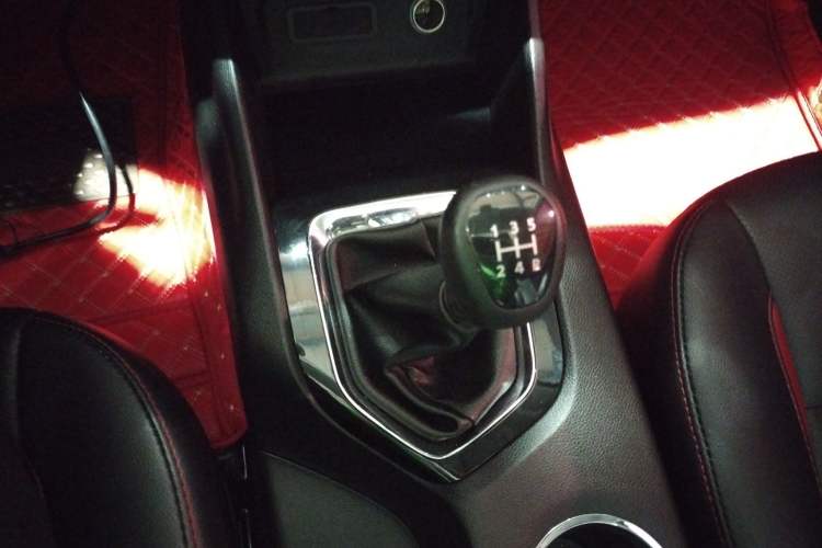 Used Soueast DX3 2016 1.5L Manual Luxury Version
