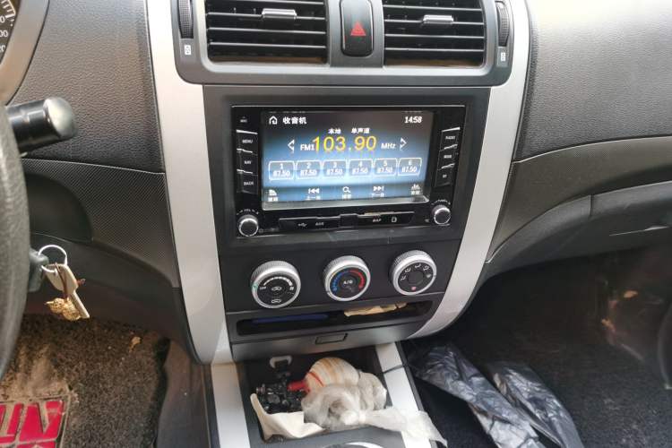 Used Foton Tunland 2018 2.4L E5 Two-Wheel Drive Comfort Version 4G69S4M
