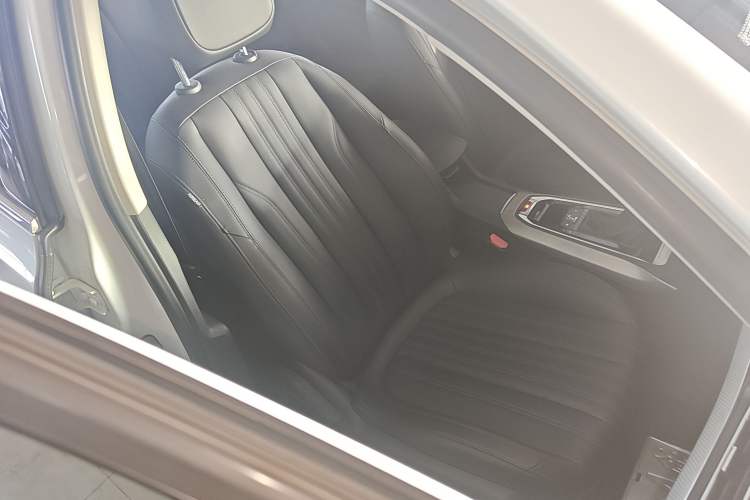 Used Peugeot 408 2019 350THP Automatic Luxury Edition China V Standard
