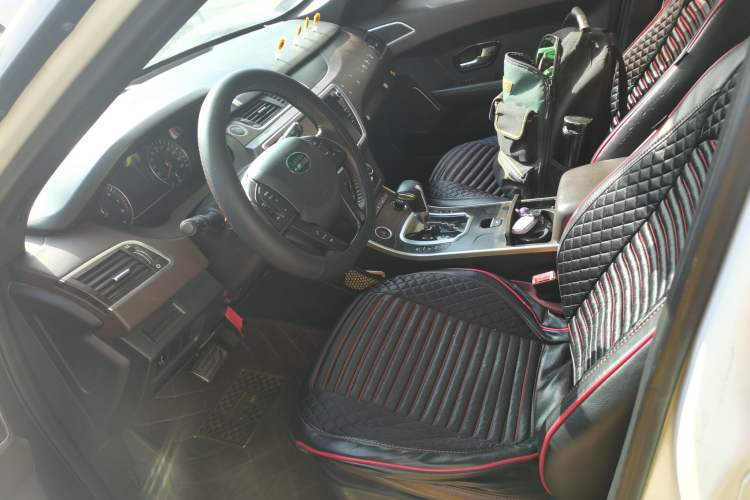 Used Land X7 2015 2.0T Panoramic Prestige Edition
