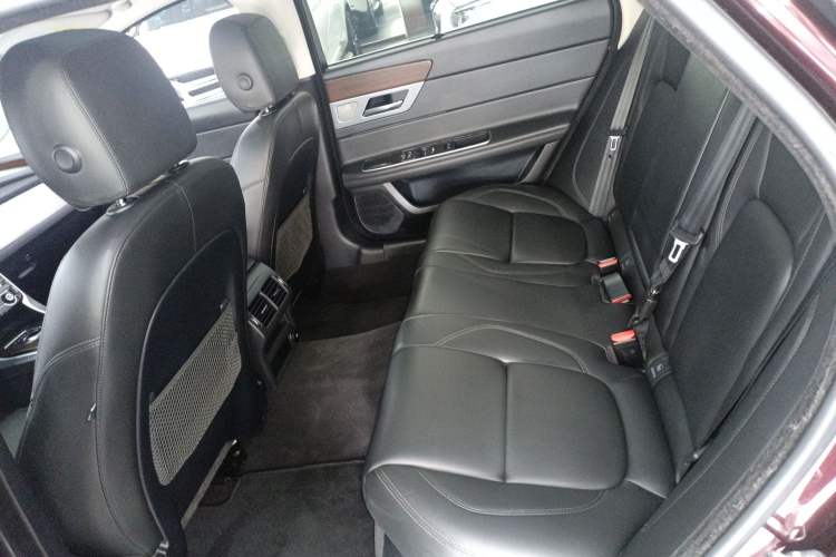 Used Jaguar XFL 2019 XFL 2.0T 200 PS Two-Wheel-Drive Elite Edition
