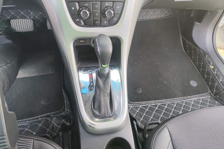 Used Buick GT 2014 XT 1.6L Automatic Fashion Edition
