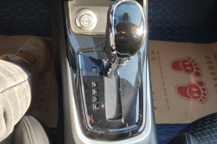 Used Nissan Tiida 2019 1.6L CVT Smart Enjoyment Version China VI Standard