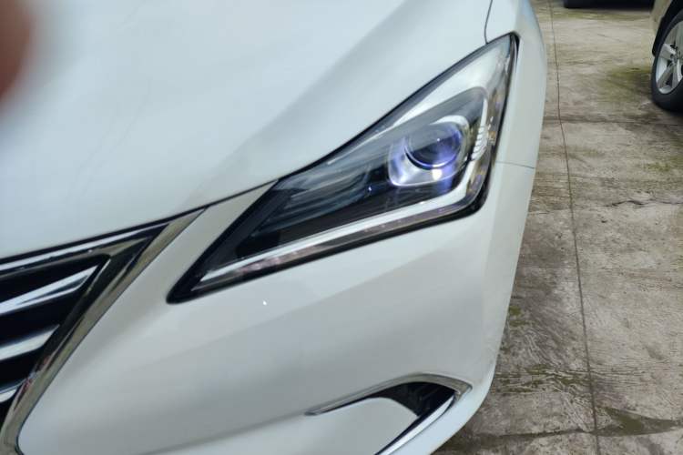 Used Changan Eado 2019 High-Energy Edition 1.6L GDI Manual Pioneer Model China VI Standard
